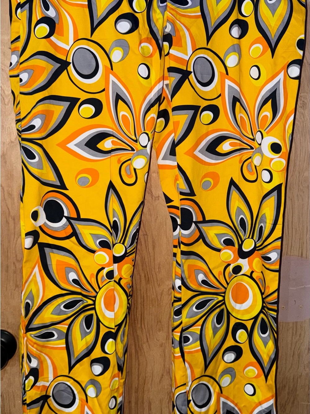 Loudmouth Golf Pants Mens 38xUF Shagadelic Psychedelic Yellow Brand New with Tag